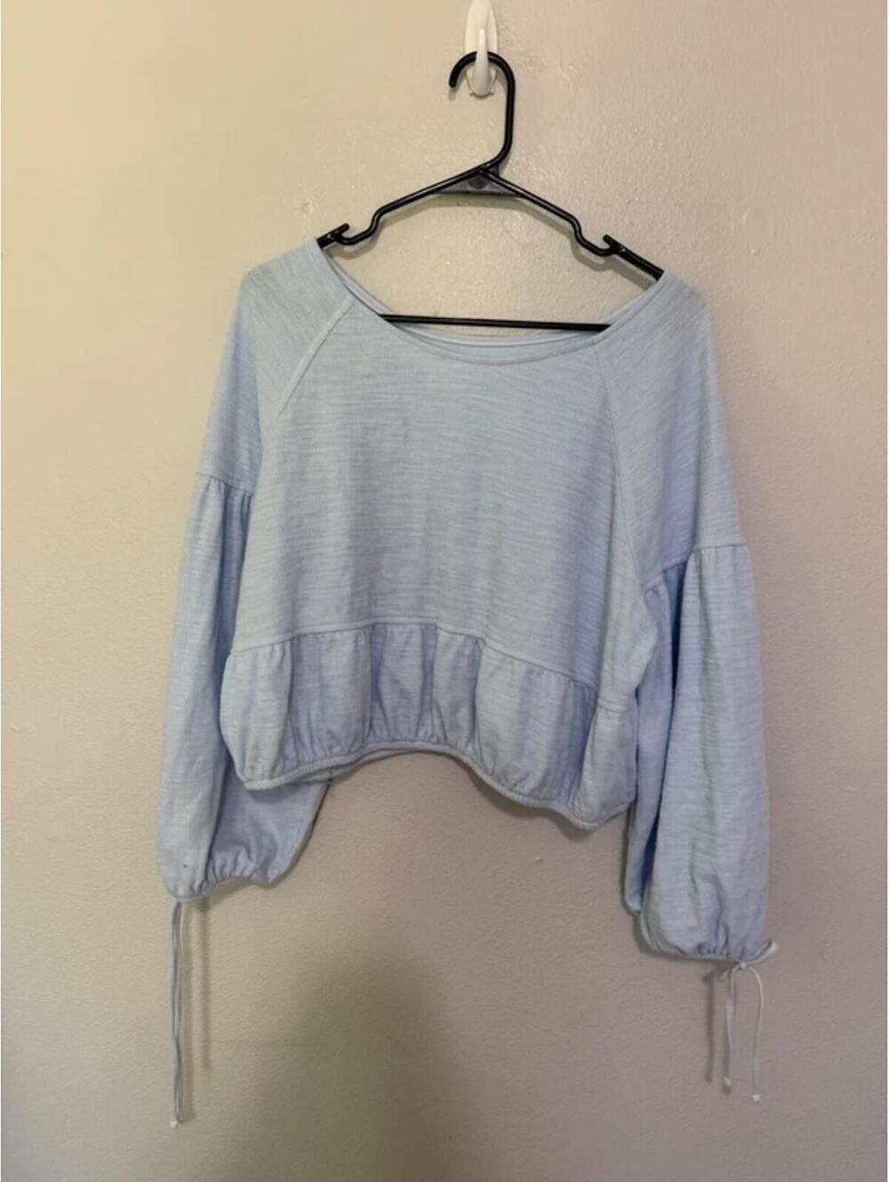 Aerie bubble long sleeve cropped size medium